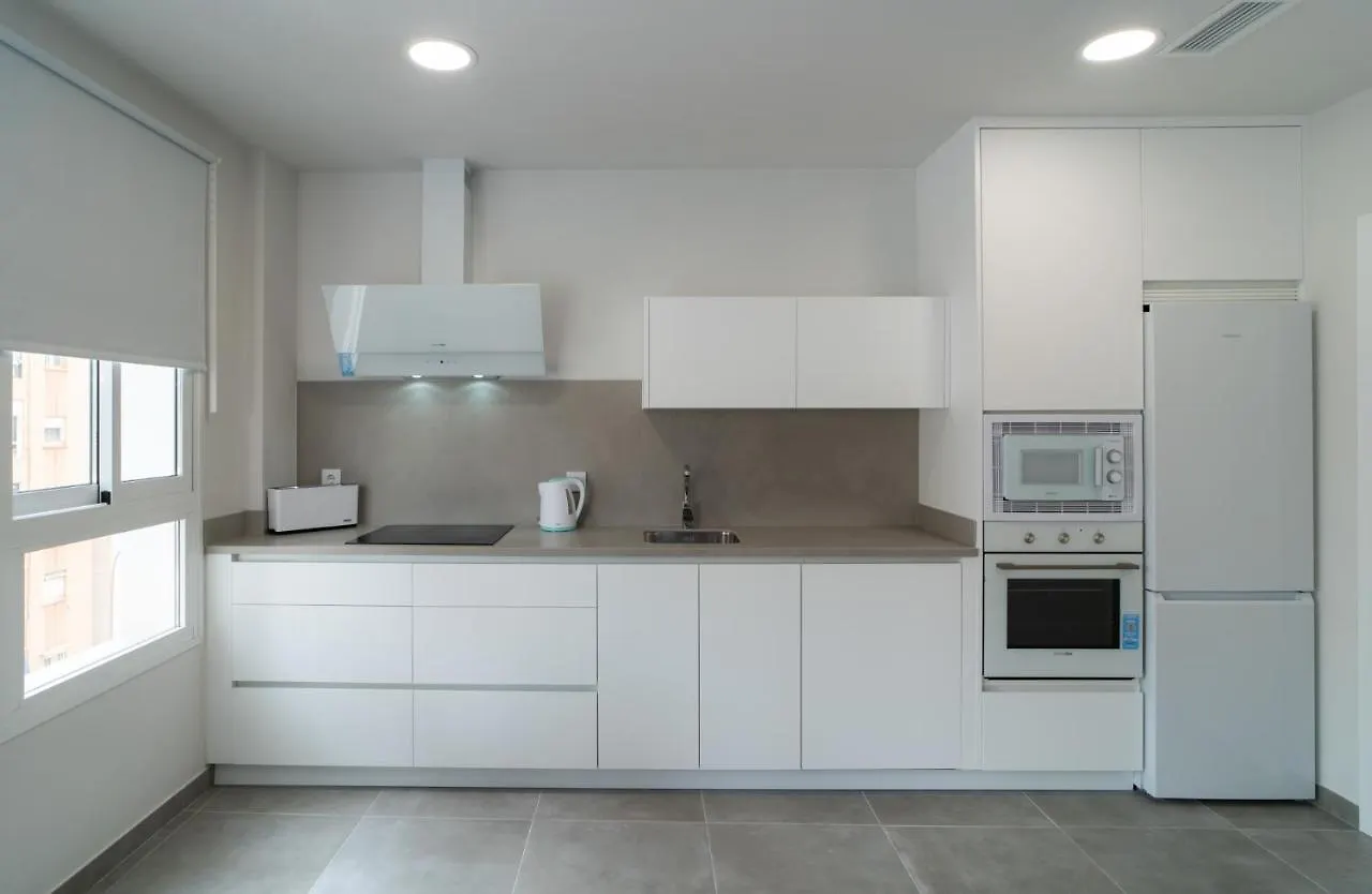Appartamento AAC Málaga - Con luz propia, amplio y nuevo!