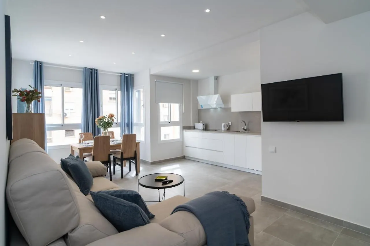 Aac Malaga - Apartamento Con Terraza, Muy Amplio, Totalmente Equipado, Cerca Del Centro Y Nuevo! 0*,