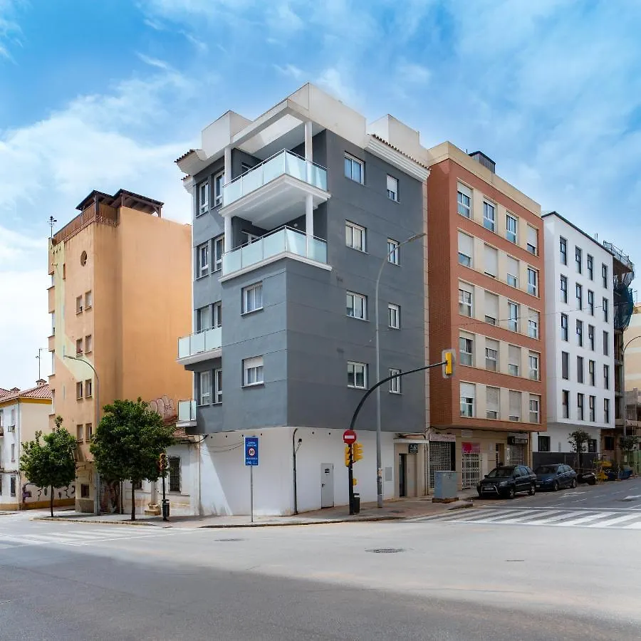 Apartment Aac Malaga - Apartamento Con Terraza, Muy Amplio, Totalmente Equipado, Cerca Del Centro Y Nuevo!